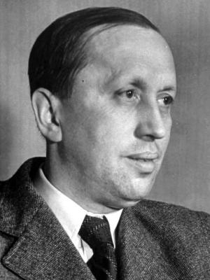 “In Praise of Karel Čapek” – Ben Dolnick, The New York Times